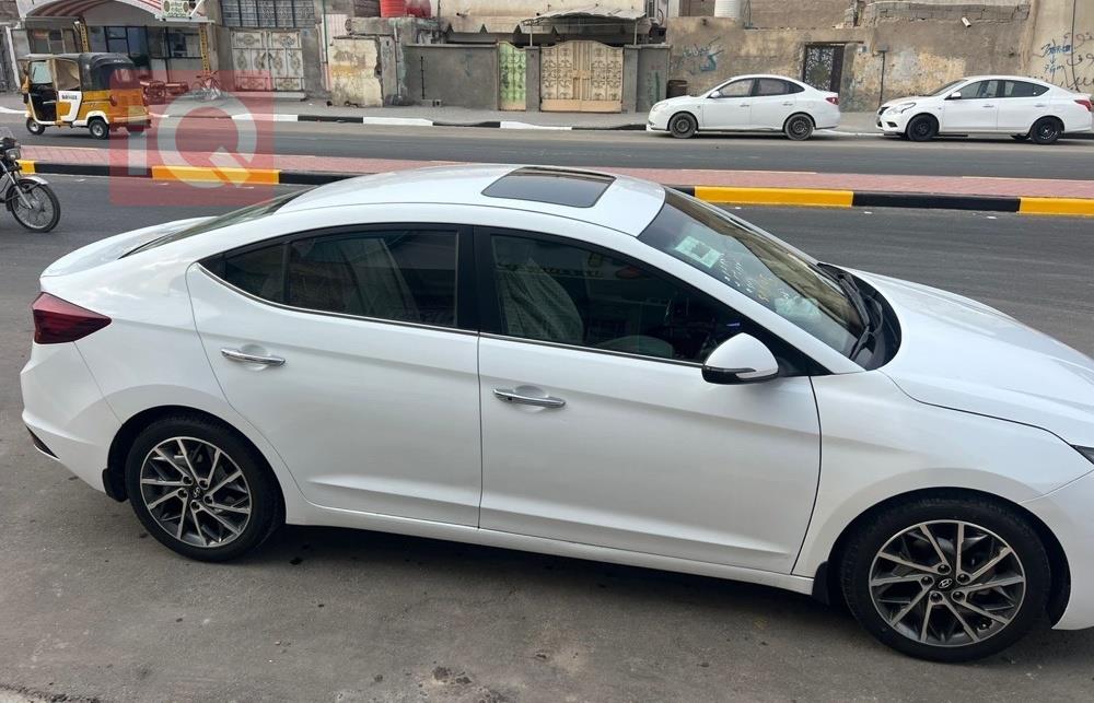 هيونداي النترا